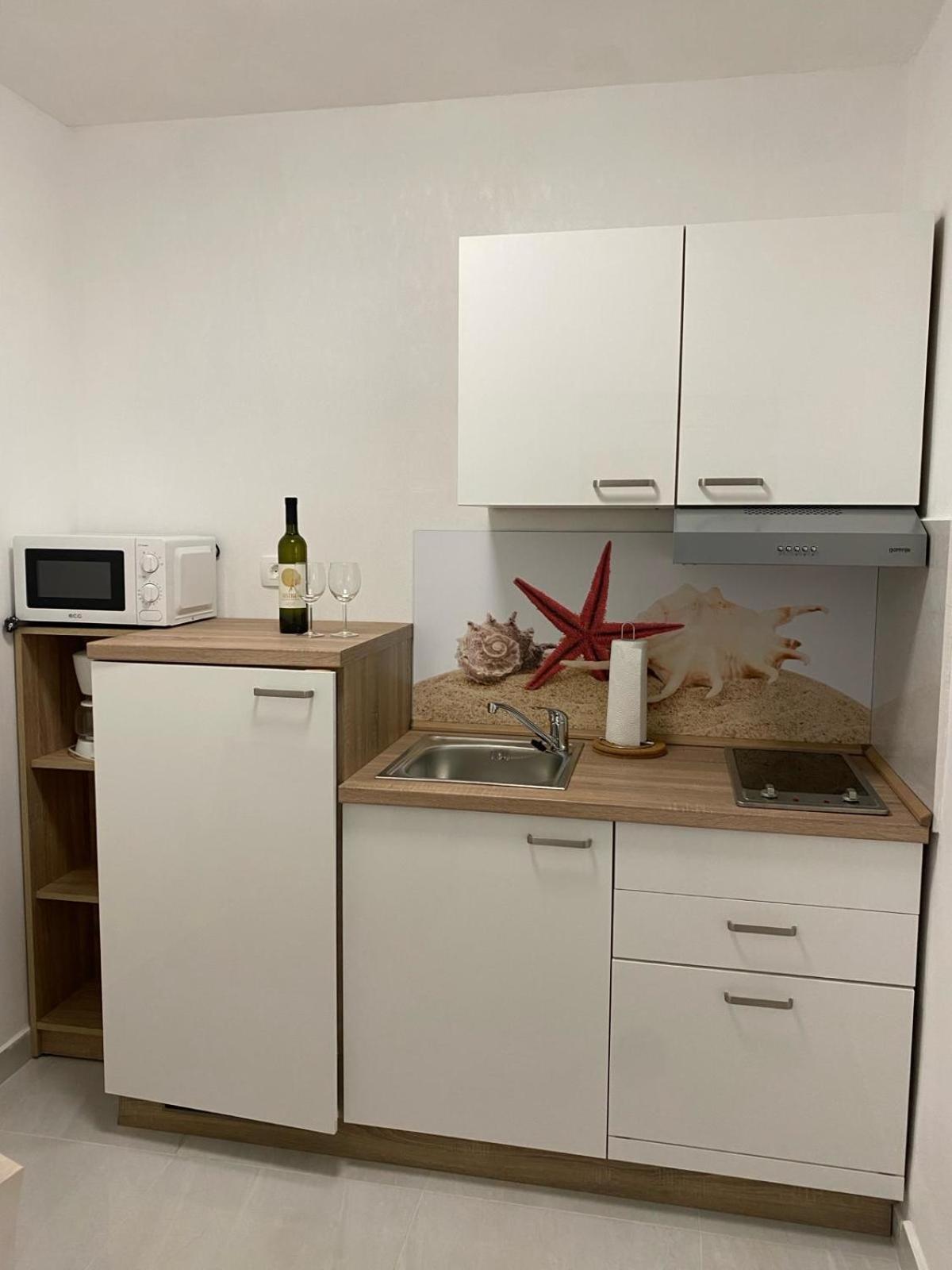 Apartmani Radosav Šilo Buitenkant foto